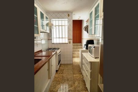 Casa à venda com 170m², 3 quartos e 2 vagas