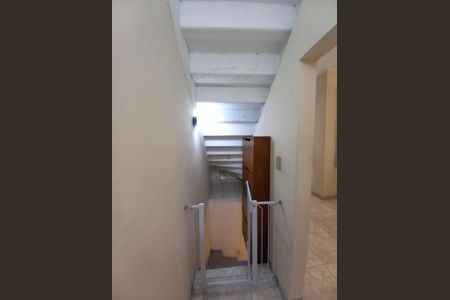 Casa à venda com 170m², 3 quartos e 2 vagas