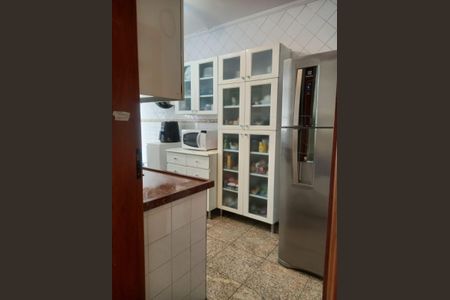 Casa à venda com 170m², 3 quartos e 2 vagas