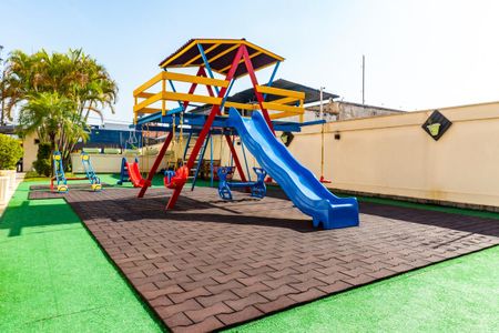 Apartamento à venda com 69m², 2 quartos e 1 vaga Apartamento à venda com 69m², 2 quartos e 1 vagaÁrea comum - Playground