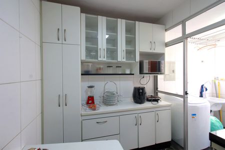Apartamento à venda com 93m², 3 quartos e 2 vagasCozinha