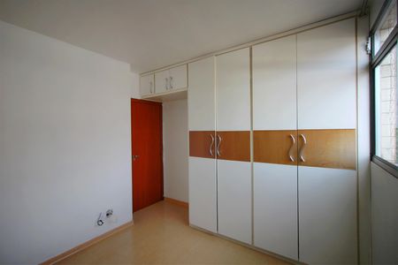 Apartamento à venda com 93m², 3 quartos e 2 vagasQuarto 1