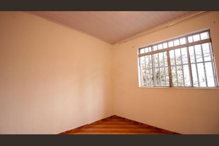 Casa à venda com 150m², 4 quartos e 1 vagaQuarto