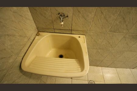 Casa à venda com 150m², 4 quartos e 1 vagaÁrea de Serviço