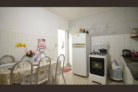 Casa à venda com 150m², 4 quartos e 1 vagaCozinha