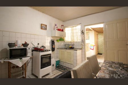 Casa à venda com 150m², 4 quartos e 1 vagaCasa 3 - Cozinha