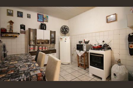Casa à venda com 150m², 4 quartos e 1 vagaCasa 3 - Cozinha