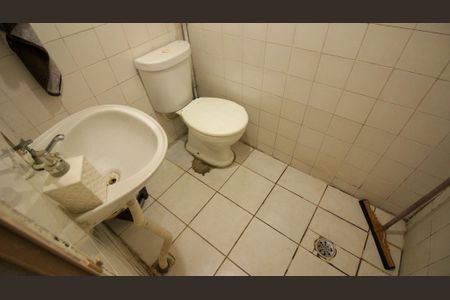 Casa à venda com 150m², 4 quartos e 1 vagaCasa 3 - Banheiro