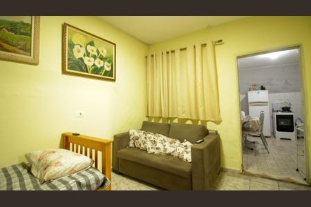 Casa à venda com 150m², 4 quartos e 1 vagaCasa 2- Sala/Quarto