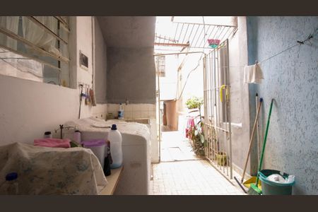 Casa à venda com 150m², 4 quartos e 1 vagaÁrea de Serviço