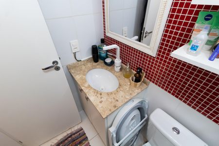 Apartamento à venda com 62m², 2 quartos e 1 vaga Apartamento à venda com 62m², 2 quartos e 1 vagaBanheiro