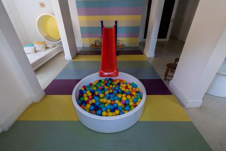 Apartamento à venda com 62m², 2 quartos e 1 vaga Apartamento à venda com 62m², 2 quartos e 1 vagaÁREA COMUM - BRINQUEDOTECA