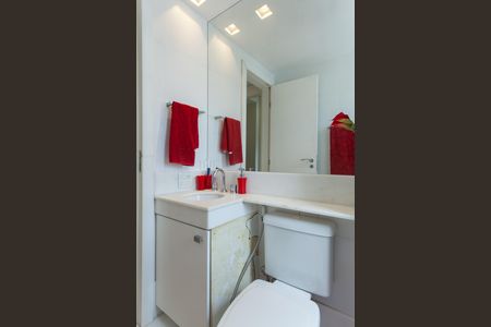 Apartamento à venda com 164m², 4 quartos e 4 vagas Apartamento à venda com 164m², 4 quartos e 4 vagasBanheiro da Semi Suíte 1/2