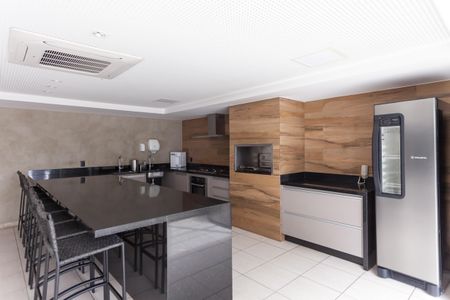 Apartamento à venda com 164m², 4 quartos e 4 vagas Apartamento à venda com 164m², 4 quartos e 4 vagasÁrea comum - Salão de festas
