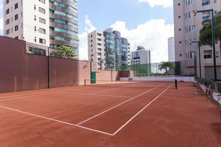 Apartamento à venda com 164m², 4 quartos e 4 vagas Apartamento à venda com 164m², 4 quartos e 4 vagasQuadra Esportiva - tenis