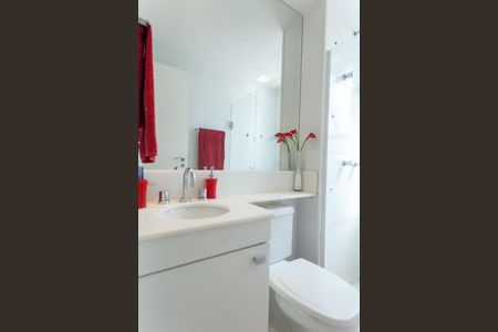 Apartamento à venda com 164m², 4 quartos e 4 vagas Apartamento à venda com 164m², 4 quartos e 4 vagasBanheiro da Semi Suíte 1/2