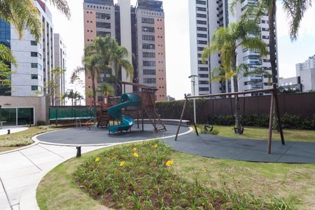 Apartamento à venda com 164m², 4 quartos e 4 vagas Apartamento à venda com 164m², 4 quartos e 4 vagasÁrea comum