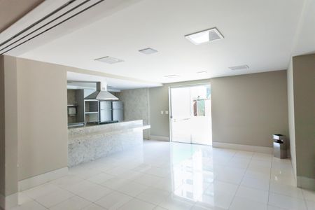 Apartamento à venda com 164m², 4 quartos e 4 vagas Apartamento à venda com 164m², 4 quartos e 4 vagasÁrea comum - Salão de festas 2