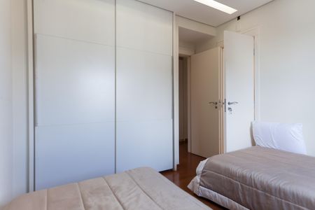 Apartamento à venda com 164m², 4 quartos e 4 vagas Apartamento à venda com 164m², 4 quartos e 4 vagasSemi Suíte 2