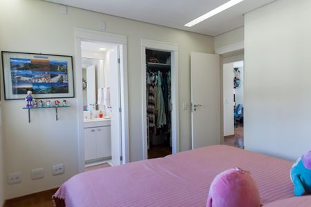 Apartamento à venda com 164m², 4 quartos e 4 vagas Apartamento à venda com 164m², 4 quartos e 4 vagasSuíte 1