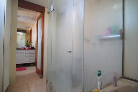 Apartamento à venda com 458m², 3 quartos e 4 vagasBanheiro da Suíte 1