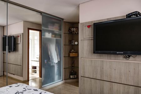 Apartamento à venda com 119m², 3 quartos e 3 vagas Apartamento à venda com 119m², 3 quartos e 3 vagasSuíte