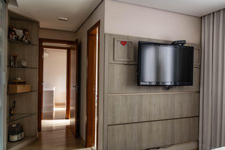 Apartamento à venda com 119m², 3 quartos e 3 vagas Apartamento à venda com 119m², 3 quartos e 3 vagasSuíte