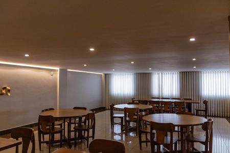 Apartamento à venda com 119m², 3 quartos e 3 vagas Apartamento à venda com 119m², 3 quartos e 3 vagasÁrea comum - Salão de festas