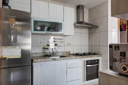 Apartamento à venda com 119m², 3 quartos e 3 vagas Apartamento à venda com 119m², 3 quartos e 3 vagasCozinha