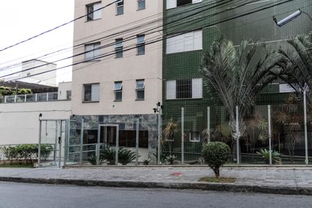 Apartamento à venda com 119m², 3 quartos e 3 vagas Apartamento à venda com 119m², 3 quartos e 3 vagasFachada do Prédio