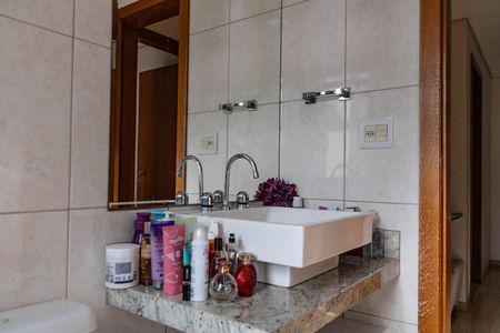 Apartamento à venda com 119m², 3 quartos e 3 vagas Apartamento à venda com 119m², 3 quartos e 3 vagasBanheiro Social