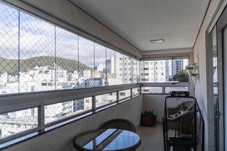 Apartamento à venda com 119m², 3 quartos e 3 vagas Apartamento à venda com 119m², 3 quartos e 3 vagasSacada Gourmet