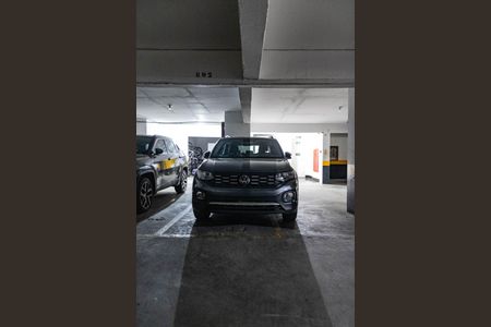 Apartamento à venda com 119m², 3 quartos e 3 vagas Apartamento à venda com 119m², 3 quartos e 3 vagasGaragem