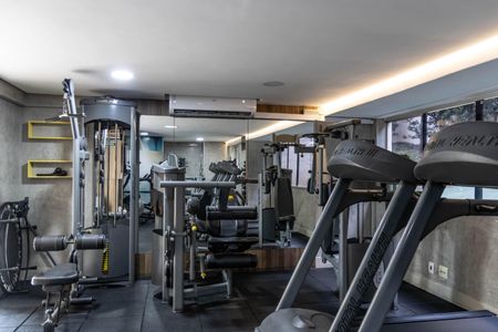 Apartamento à venda com 119m², 3 quartos e 3 vagas Apartamento à venda com 119m², 3 quartos e 3 vagasÁrea comum - Academia