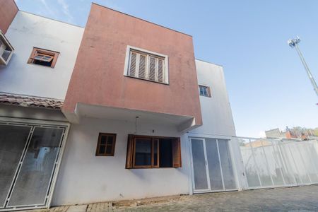 Casa de condomínio à venda com 117m², 3 quartos e 6 vagas Casa de condomínio à venda com 117m², 3 quartos e 6 vagasFachada da residência