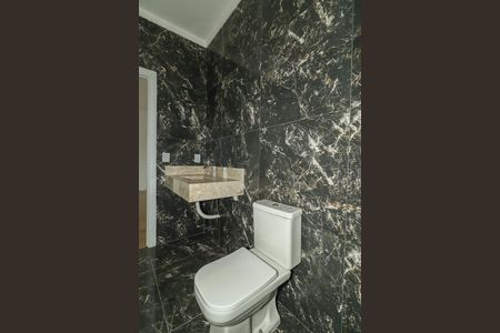 Casa à venda com 160m², 3 quartos e 4 vagasBanheiro da Suíte