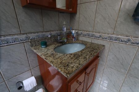 Casa à venda com 200m², 3 quartos e 8 vagasBanheiro da Suíte 3