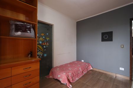 Casa à venda com 200m², 3 quartos e 8 vagasSuíte 2