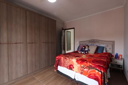 Casa à venda com 200m², 3 quartos e 8 vagasSuíte 1