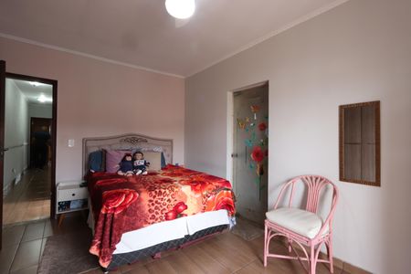 Casa à venda com 200m², 3 quartos e 8 vagasSuíte 1