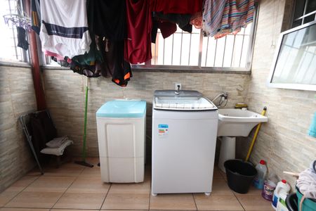 Casa à venda com 200m², 3 quartos e 8 vagasLavanderia