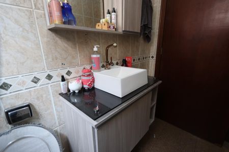 Casa à venda com 200m², 3 quartos e 8 vagasLavabo