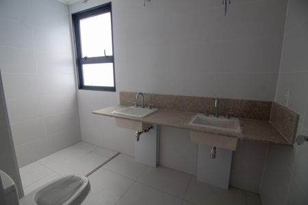 Apartamento à venda com 162m², 3 quartos e 3 vagas Apartamento à venda com 162m², 3 quartos e 3 vagasBanheiro da Suíte 3