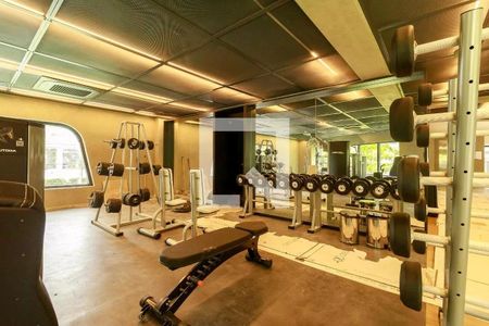 Apartamento à venda com 162m², 3 quartos e 3 vagas Apartamento à venda com 162m², 3 quartos e 3 vagasÁrea comum - Academia