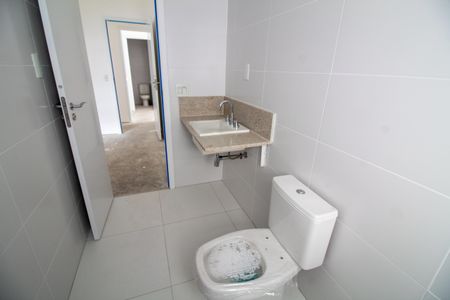 Apartamento à venda com 162m², 3 quartos e 3 vagas Apartamento à venda com 162m², 3 quartos e 3 vagasBanheiro da Suíte 1