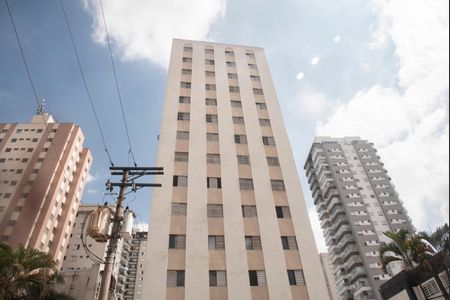 Apartamento à venda com 66m², 2 quartos e 1 vagaFachada