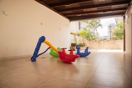 Apartamento à venda com 66m², 2 quartos e 1 vagaÁrea comum - Playground