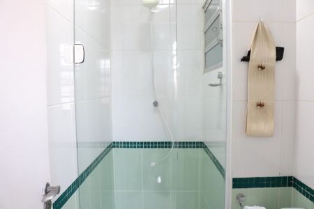 Casa à venda com 158m², 4 quartos e 2 vagasBanheiro 3