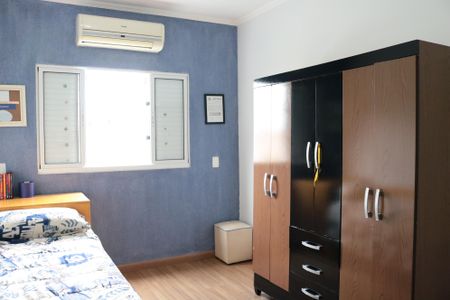 Casa à venda com 158m², 4 quartos e 2 vagasQuarto 2