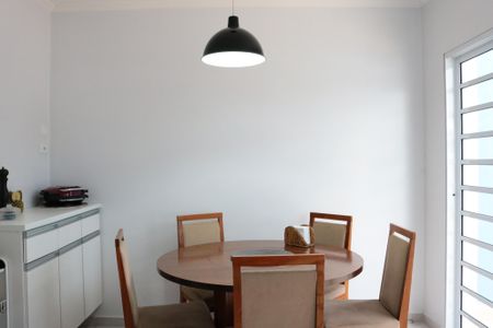 Casa à venda com 158m², 4 quartos e 2 vagasCozinha